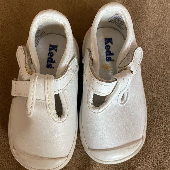 NWOB Keds baby 3 Champion toe-cap T-strap white leather shoes - Picture 1 of 2